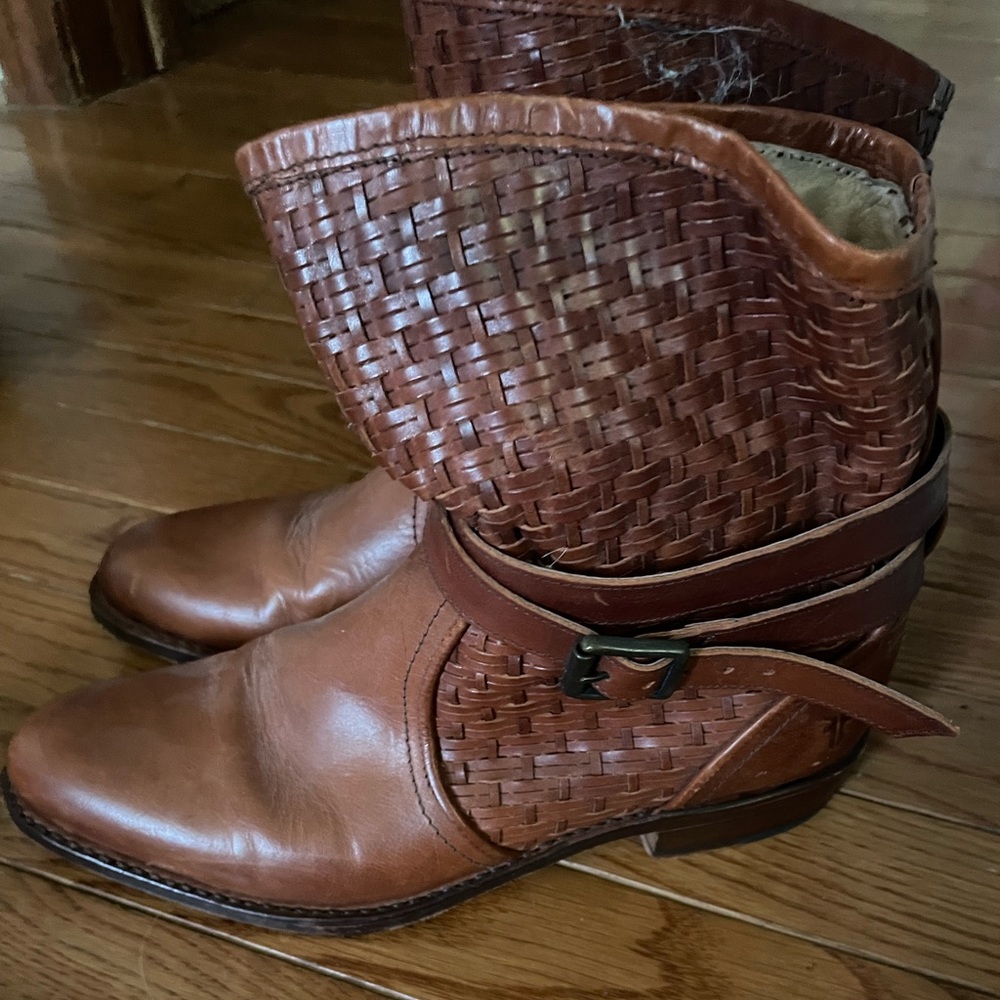 Frye Dorado Short Woven Ankle Boot Size 7.5